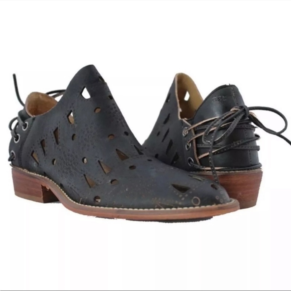 Musse & Cloud Anthropologie Coolise Leather Laser Cut Bootie - Picture 11 of 13